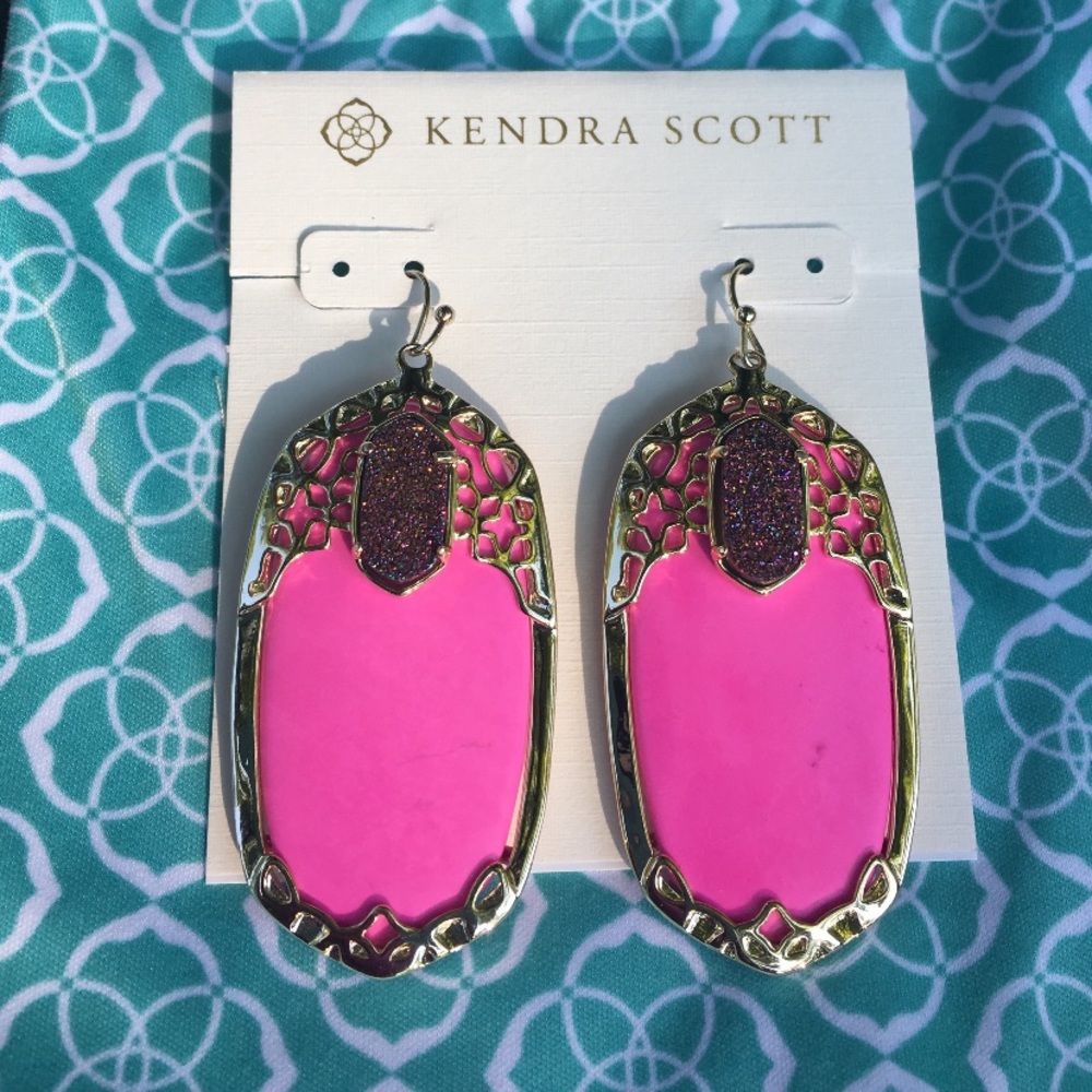 Kendra Scott Fuchsia Deva Earrings